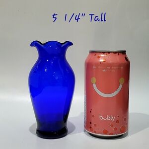 5 1/4" Deep Cobalt Blue Ruffle Rim Glass Vase